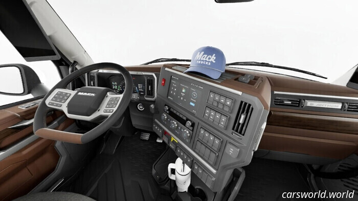 Тысячи школ подготовки водителей грузовиков закрылись после жестких мер федеральных властей | Carscoops